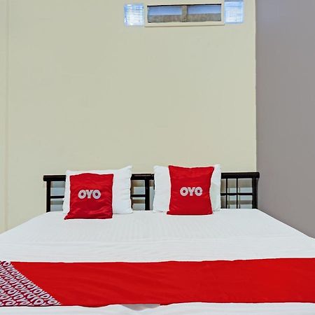 Oyo 91658 Luci'S House Hotel Jakarta Luaran gambar