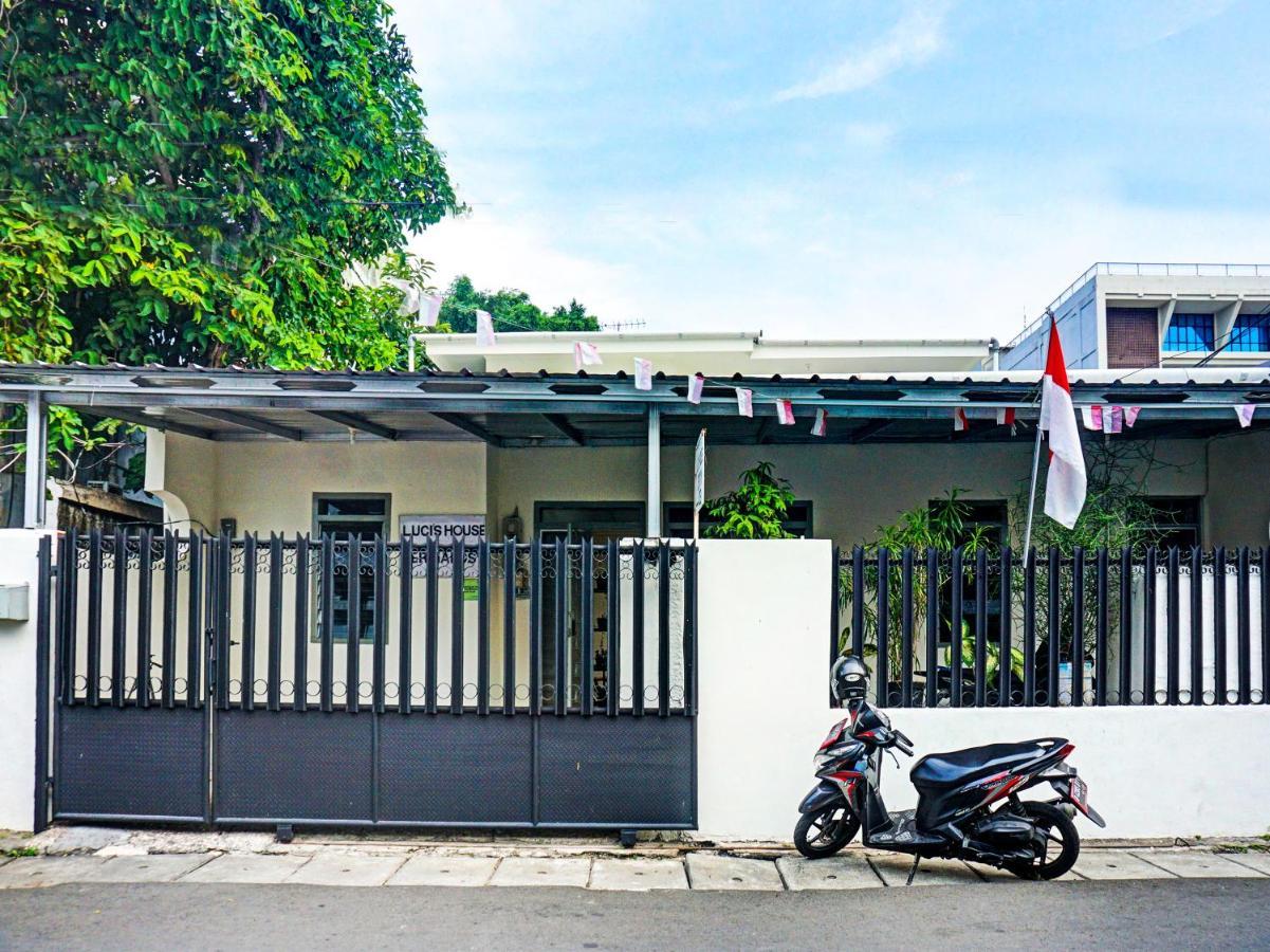 Oyo 91658 Luci'S House Hotel Jakarta Luaran gambar