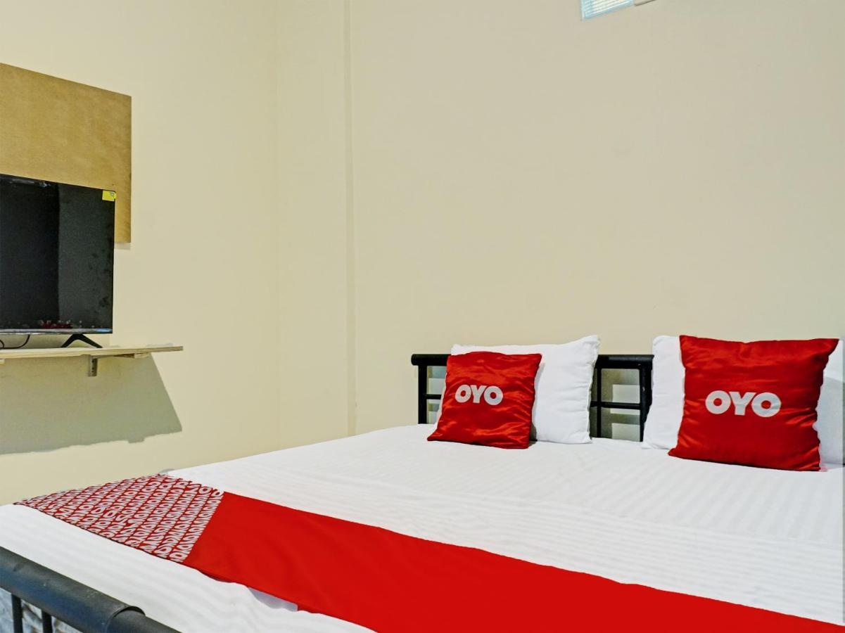 Oyo 91658 Luci'S House Hotel Jakarta Luaran gambar